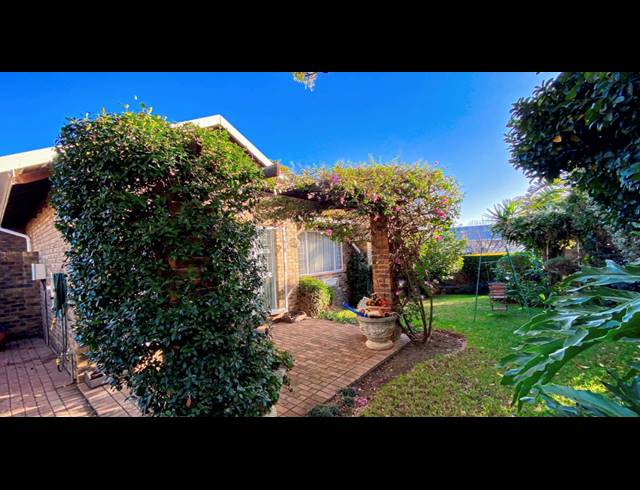 3 BEDROOM CLUSTER FOR SALE IN FERNDALE